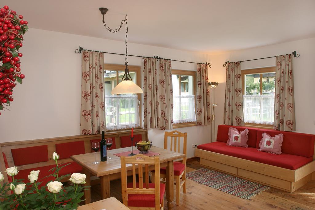 Appartamento Neuhaushof Hollersbach im Pinzgau Esterno foto